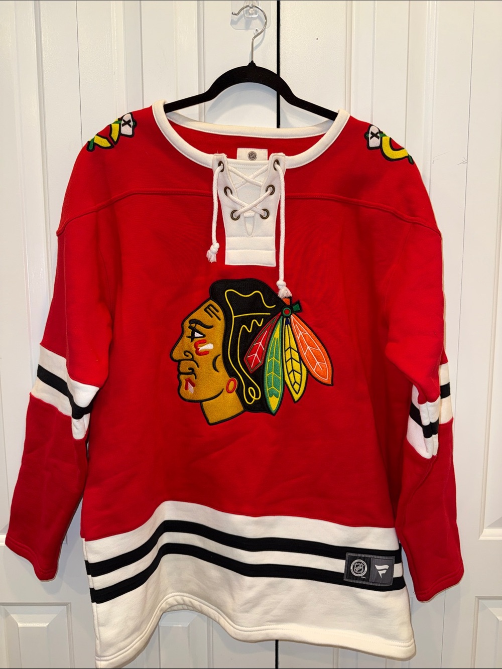 Chicago Blackhawks breakaway lace up pullover sweatshirt